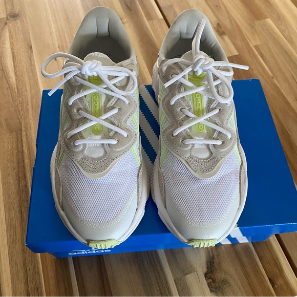 Adidas Ozweego Running Shoes - Picture 8 of 9